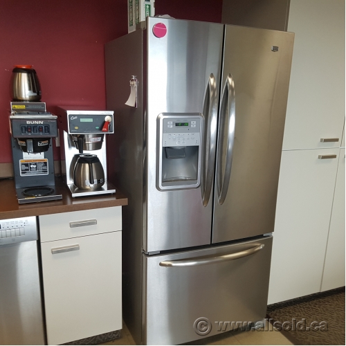 Stainless Steel Maytag Fridge w/ Bottom Freezer, Water Dispenser